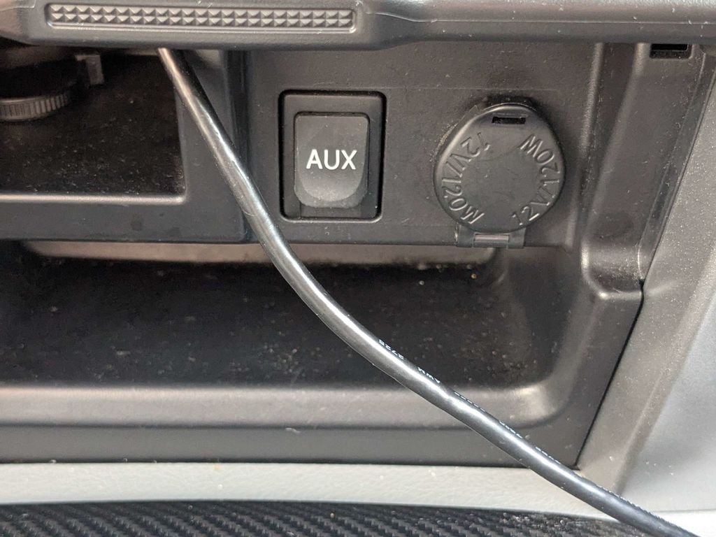 Used 2012 Gray Toyota SR5 image 23
