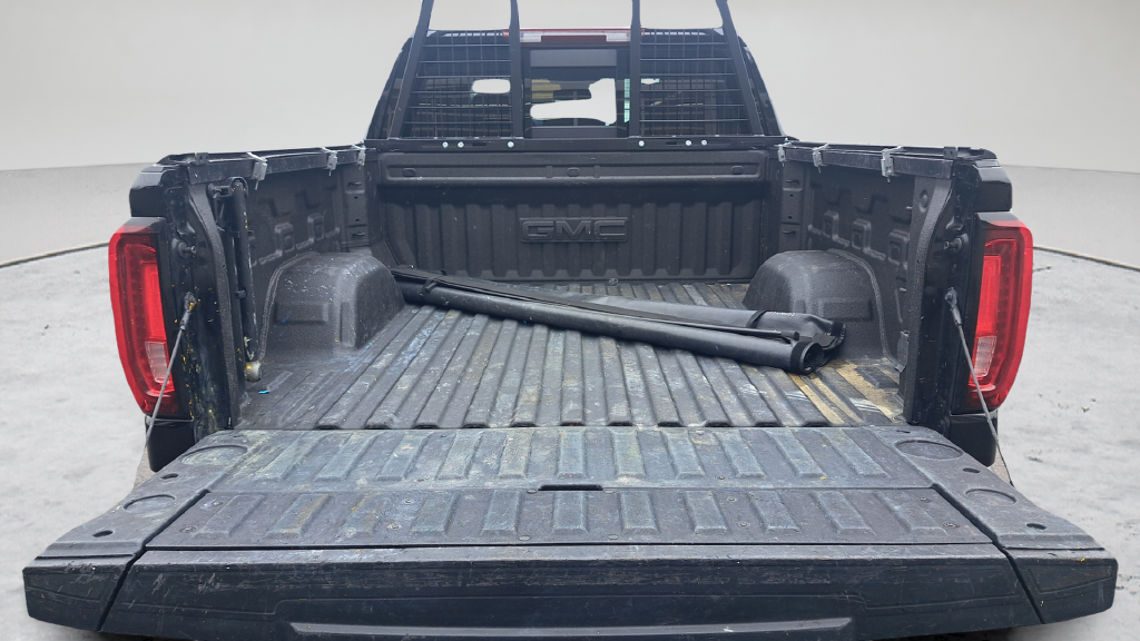 Used 2024 Onyx Black GMC SLT image 17