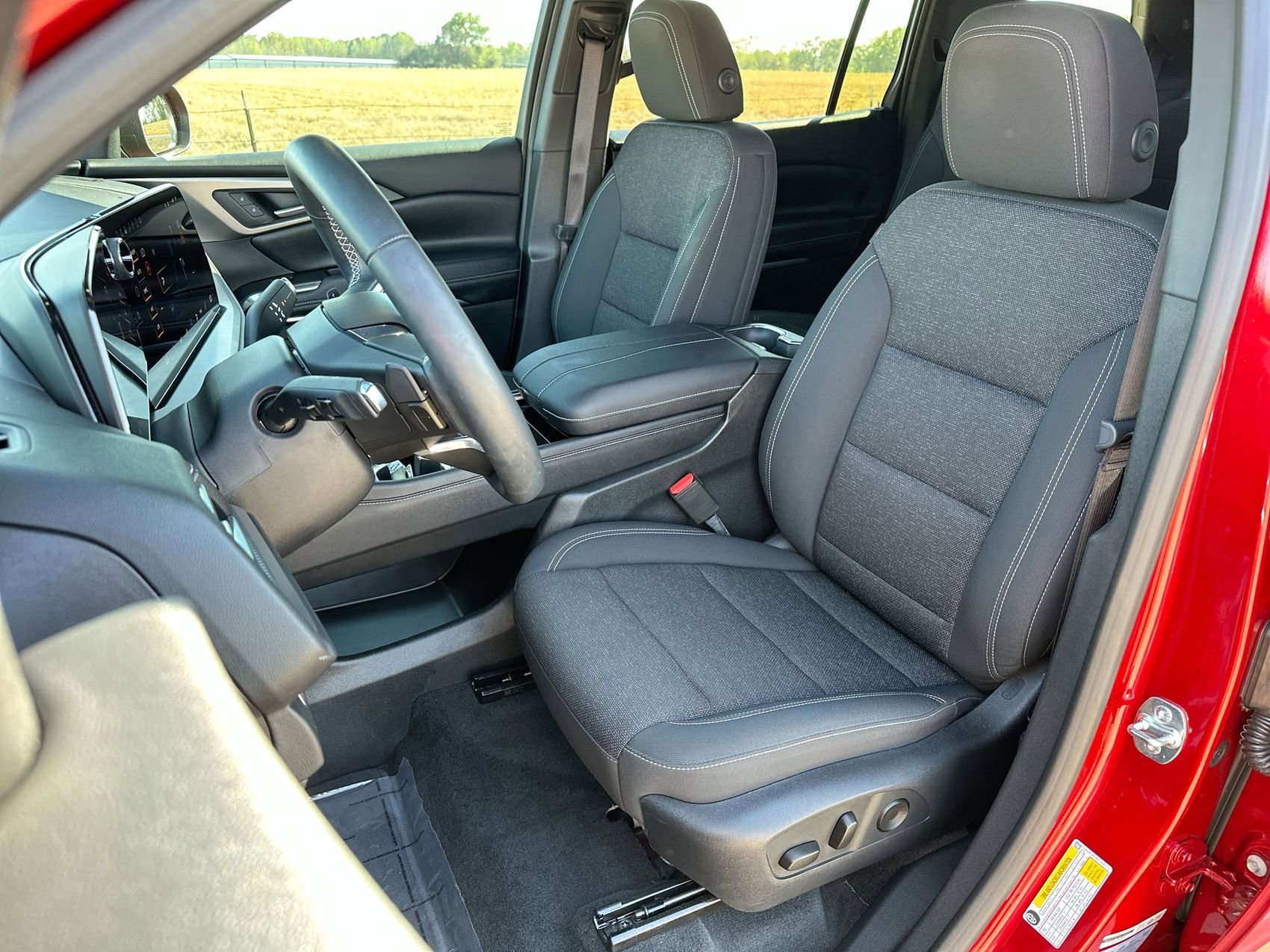 Used 2025 Radiant Red Tintcoat Chevrolet FWD LT image 11
