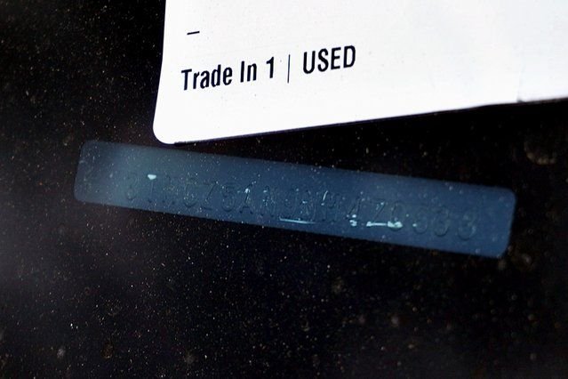 Used 2022 White Toyota SR5 image 30