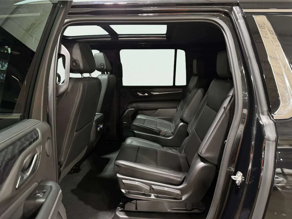Used 2022 Black GMC Denali image 25