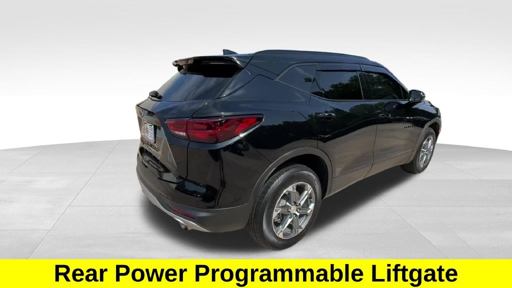 Used 2023 Black Chevrolet LT image 10
