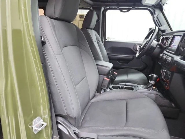 Used 2020 Green Jeep Unlimited Sport S image 33