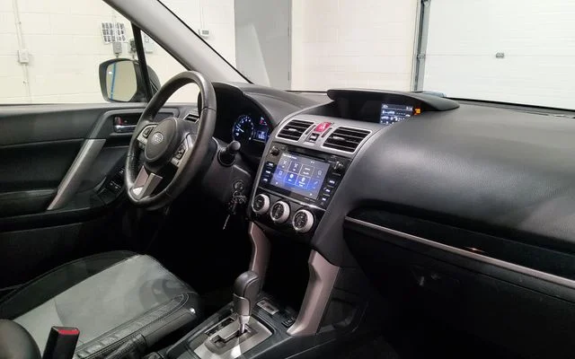 Used 2018 Black Subaru 2.5i Limited image 16
