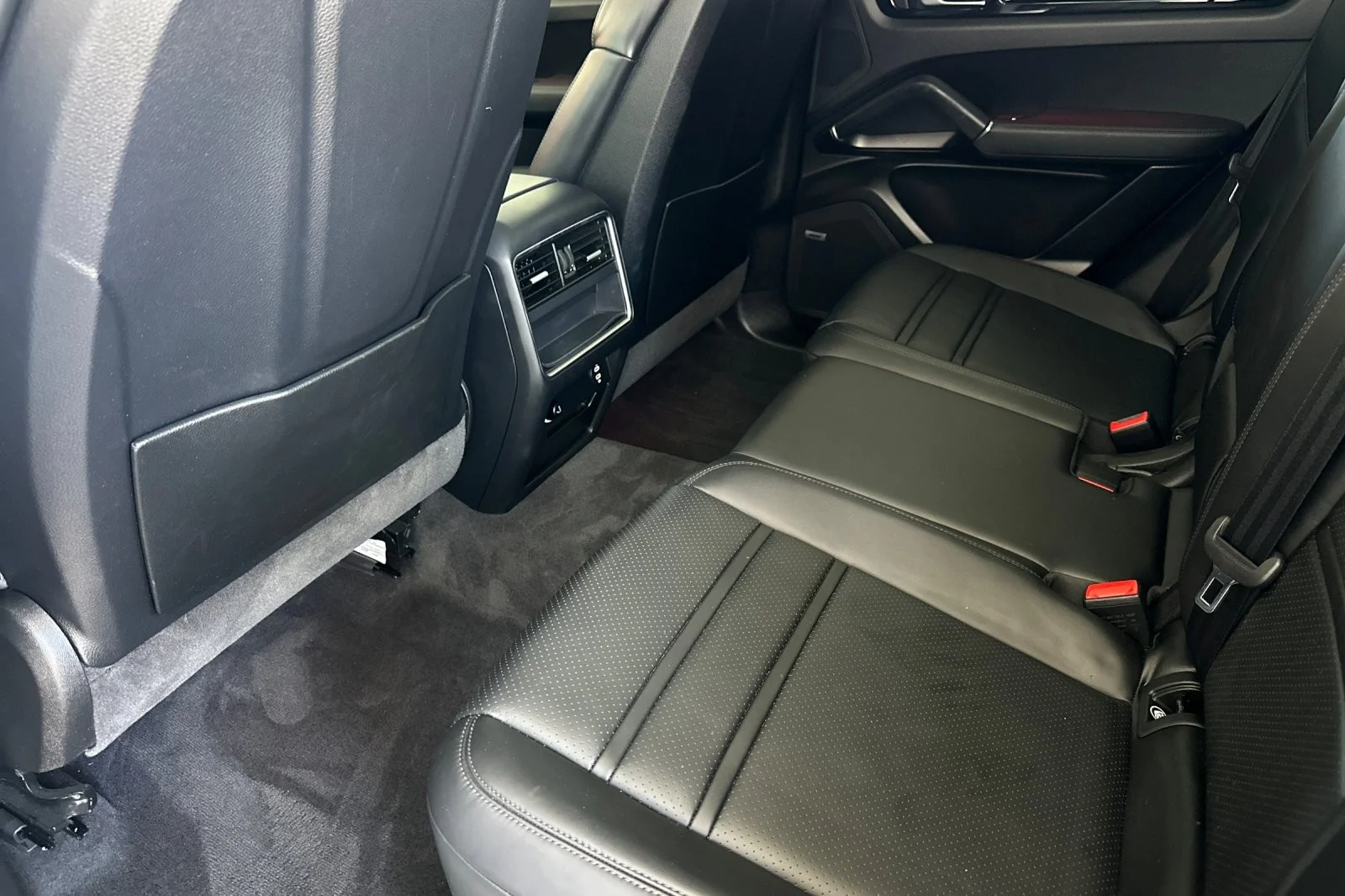 Used 2023 White Porsche  image 11