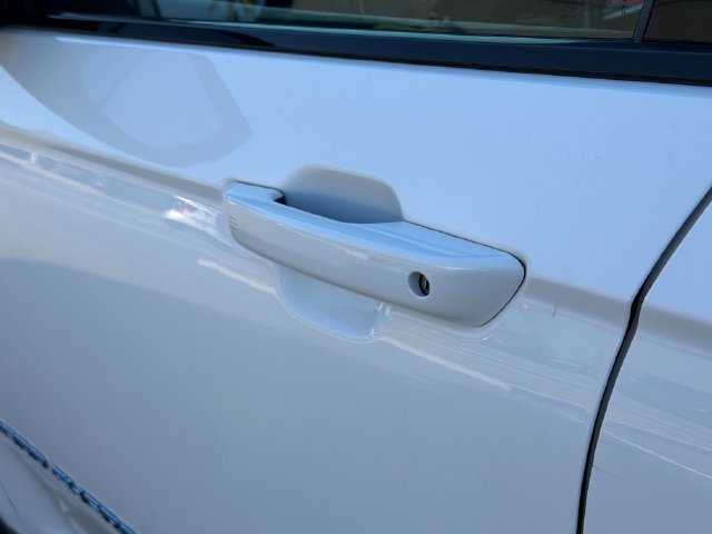 Used 2024 White Jeep 4xe image 9