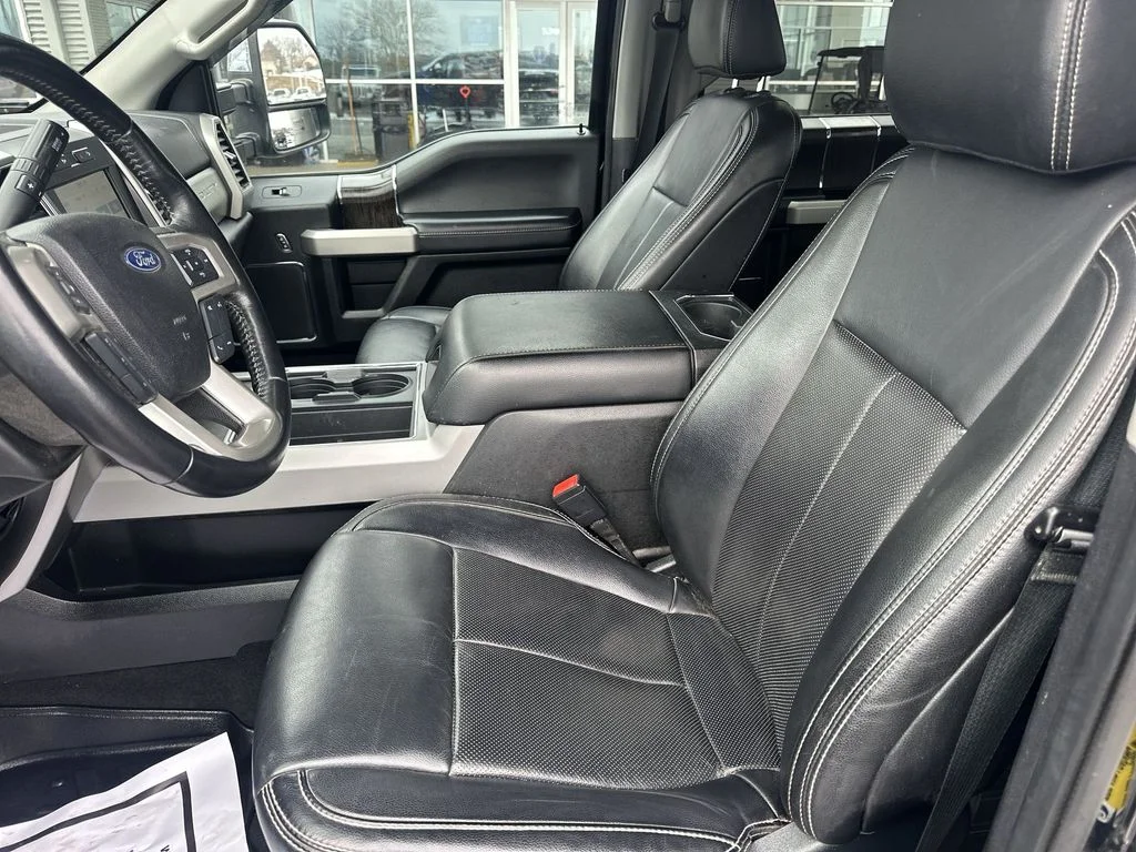 Used 2021 Black Ford Lariat image 17