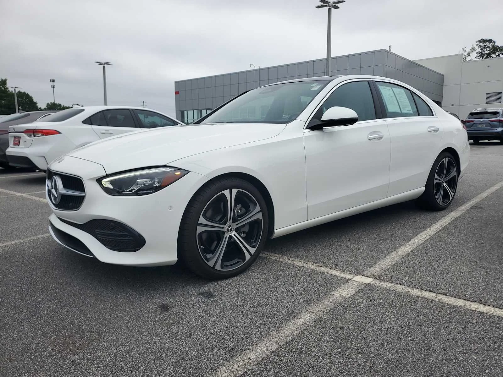 Used 2023 Polar White Mercedes-Benz C 300 image 3
