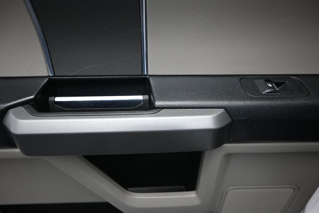 Used 2019 White Ford XLT image 14