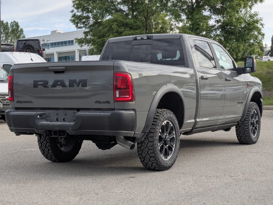 New 2026 Grey RAM Rebel - - 6.7L HO Diesel - Level 2 Pkg w/ 14.4 Screen - Rear Auto-Level Air Susp & More! image 8