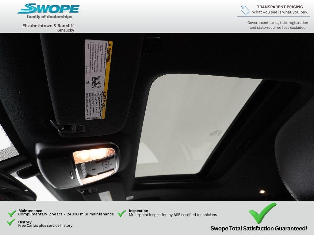 Used 2019 Diamond Black Crystal Pearlcoat Jeep Altitude image 26