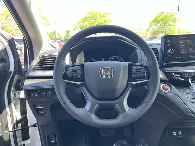 New 2026 Platinum White Pearl Honda EX-L image 13