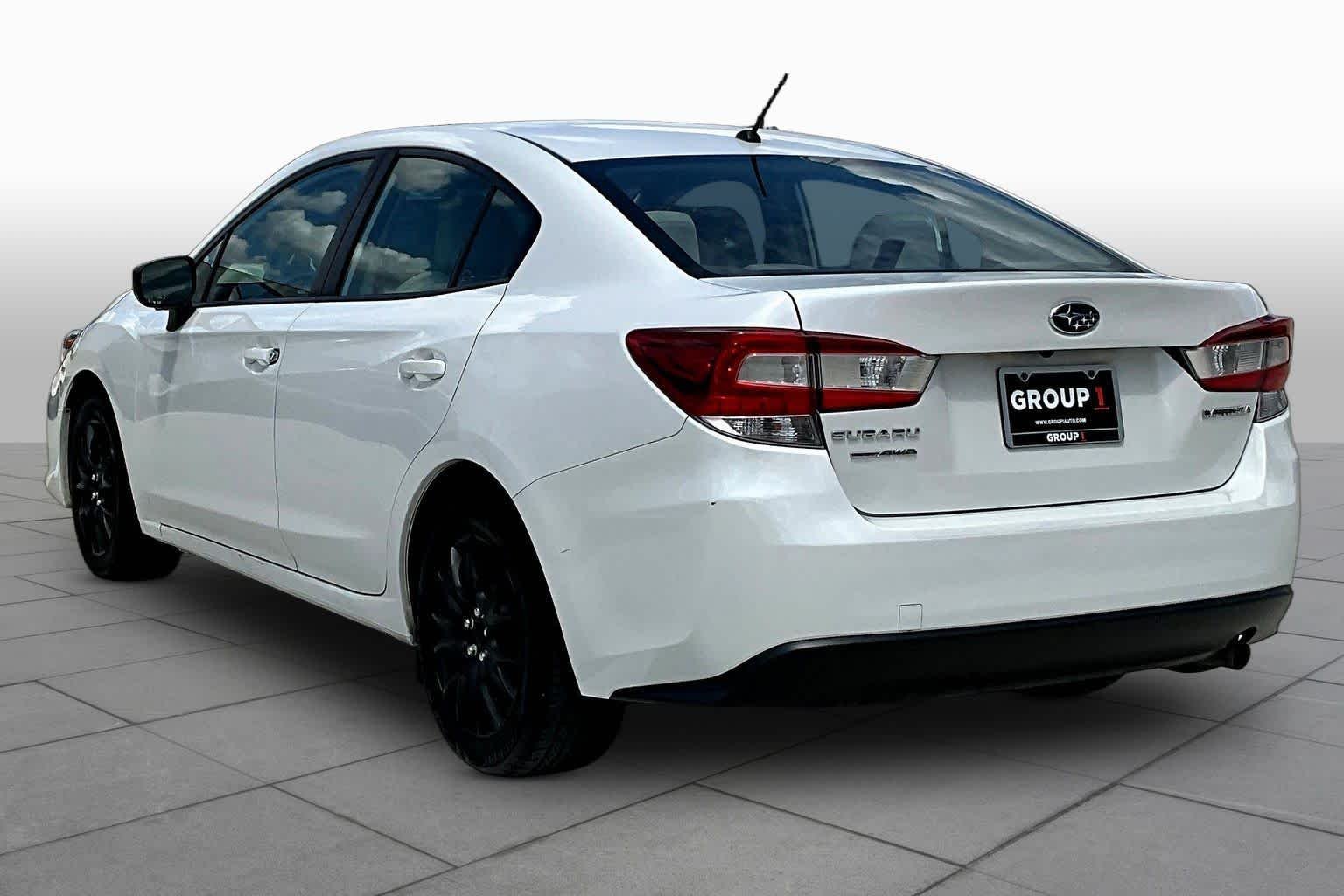 Used 2022 Crystal White Pearl Subaru  image 12