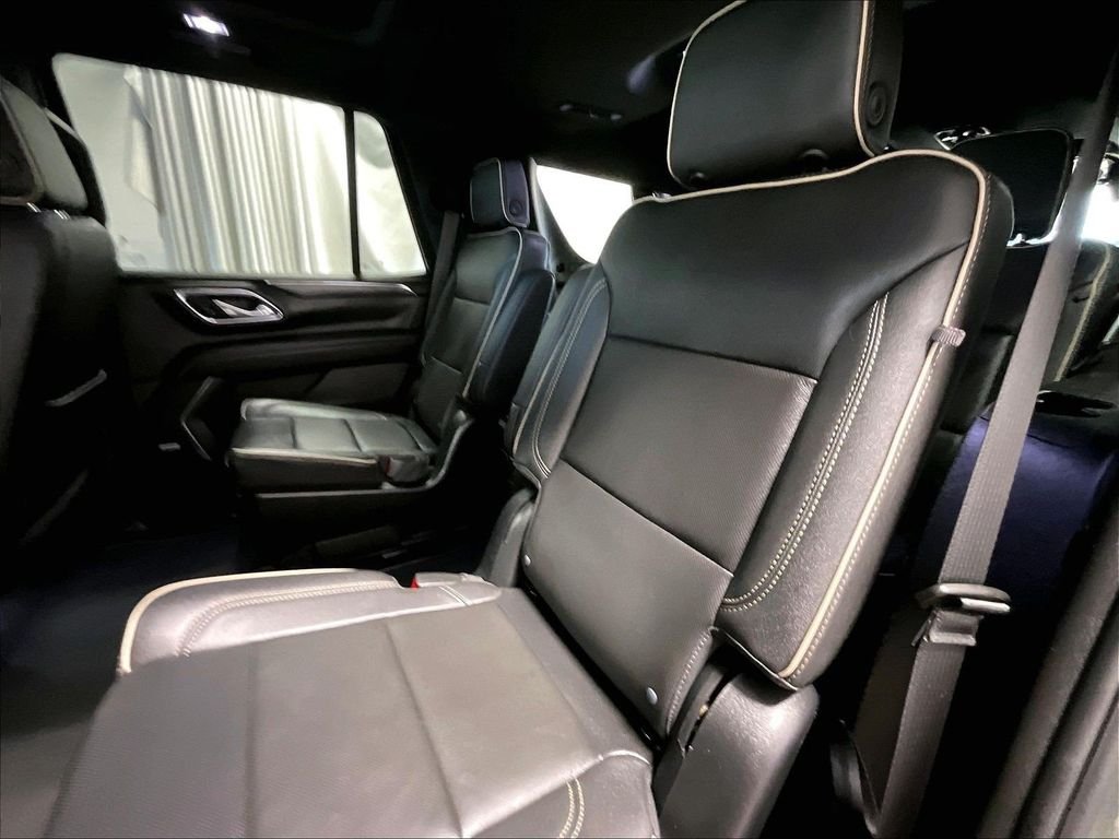 Used 2023 Green GMC SLT image 15