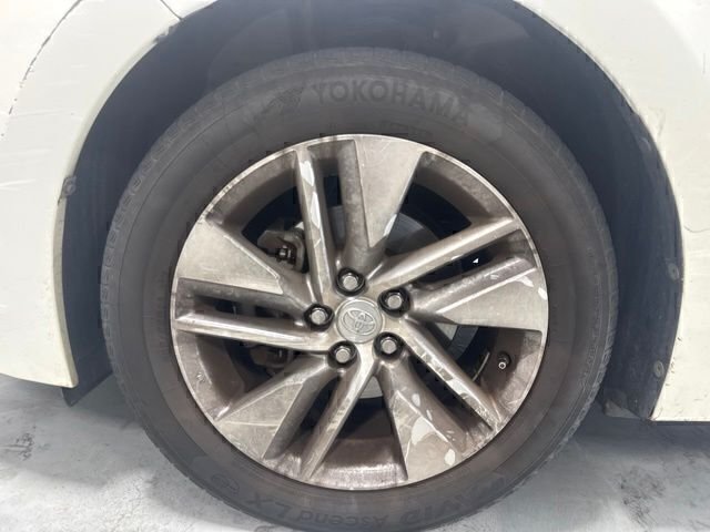 Used 2015 White Toyota LE ECO Plus image 10