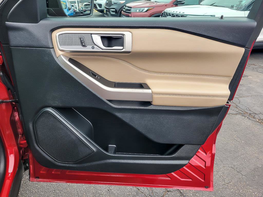 Used 2024 Rapid Red Metallic Tinted Clearcoat Ford Limited image 29