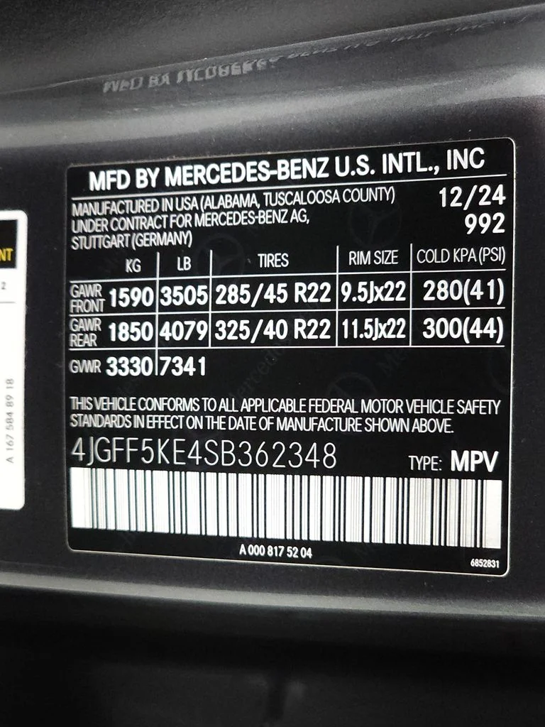 Certified Used 2025 Selenite Gray Metallic Mercedes-Benz GLS 450 image 38