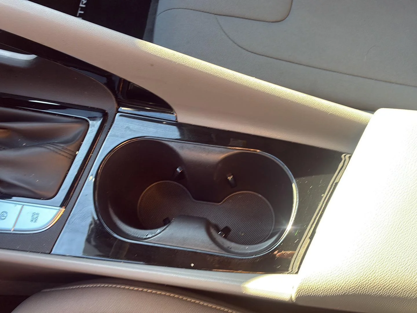 Certified Used 2025 Abyss Black Hyundai SEL Convenience image 31