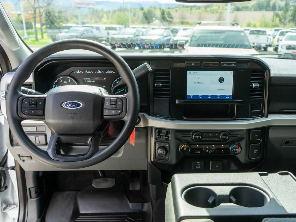 Used 2023 White Ford XLT image 13
