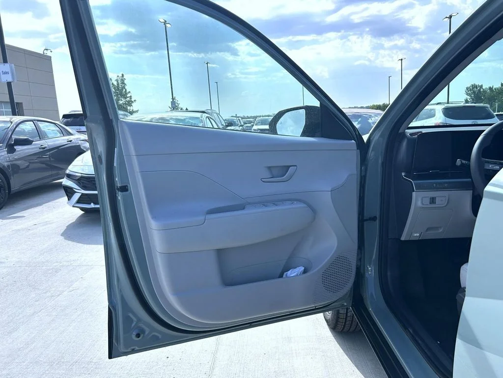 New 2027 Green Hyundai SEL Sport image 9