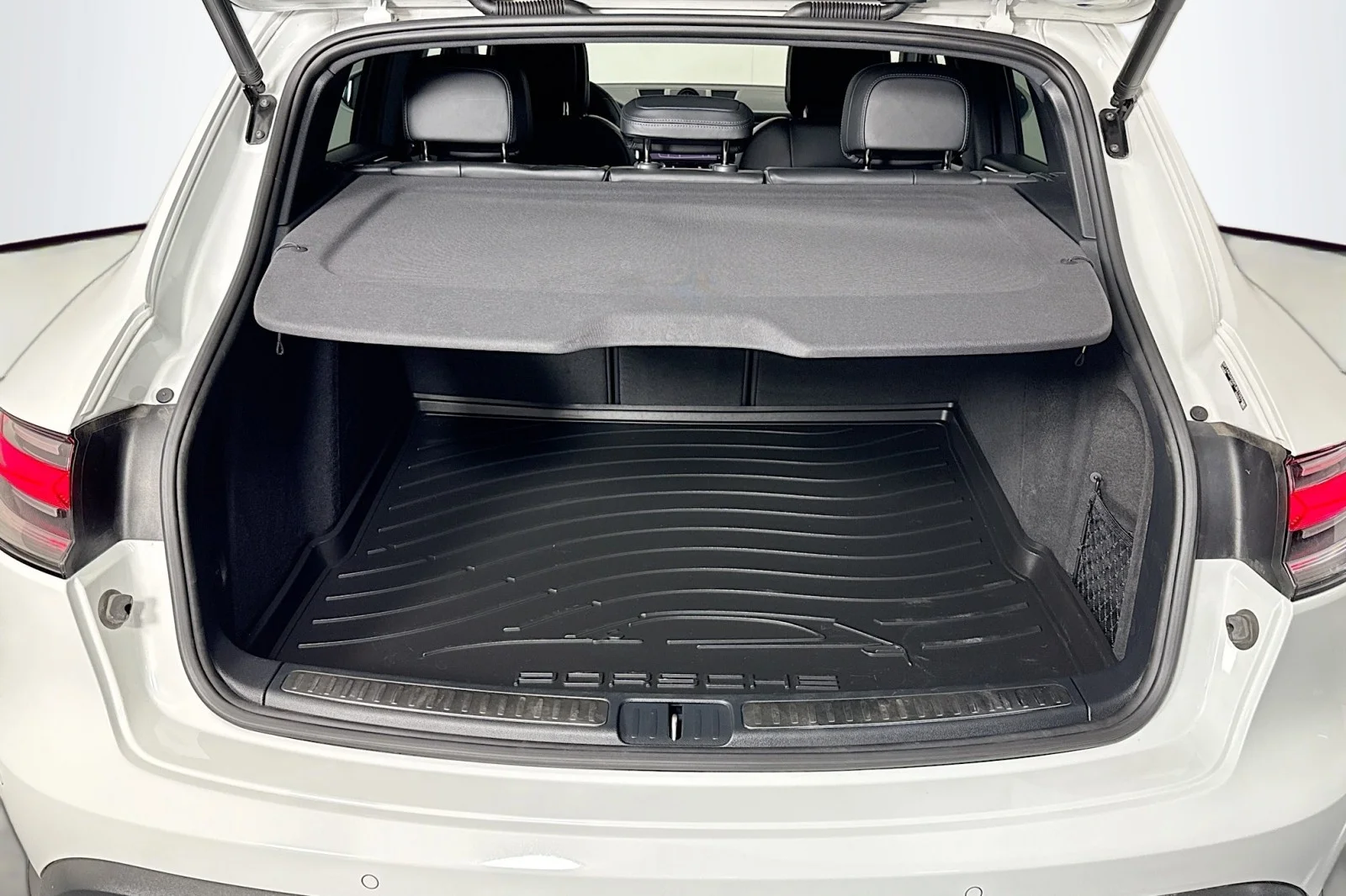 Used 2023 WHITE Porsche  image 23