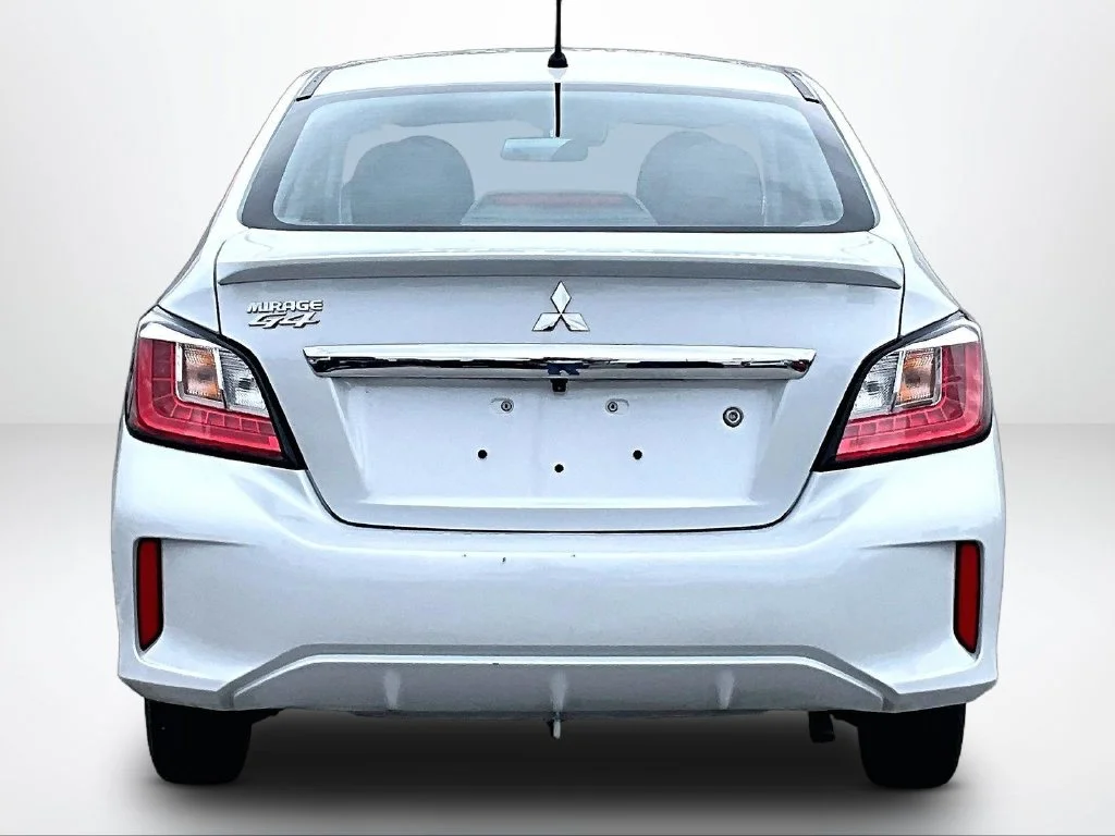 Used 2024 Red Mitsubishi ES image 5