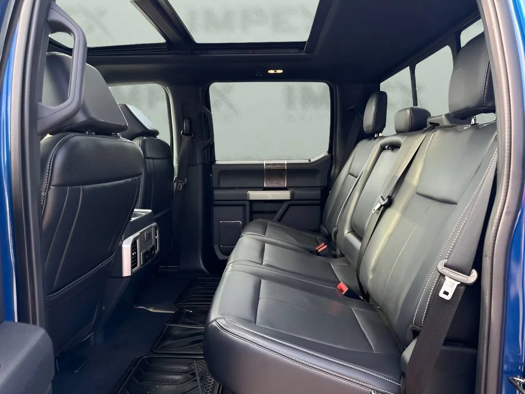 Used 2022  Ford XL image 13