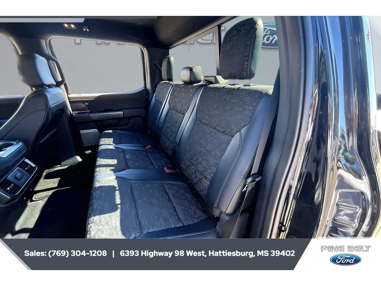 Used 2025 Agate Black Metallic Ford Tremor image 20