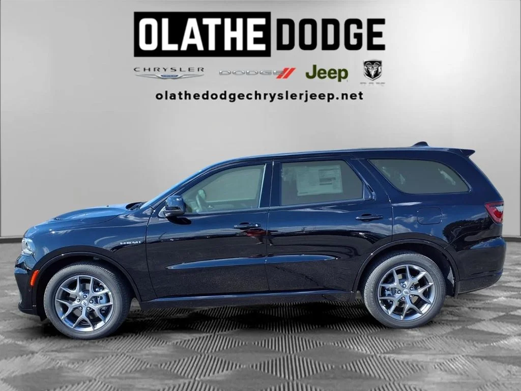 New 2027 Pitch-Black Exterior Paint Dodge GT image 17