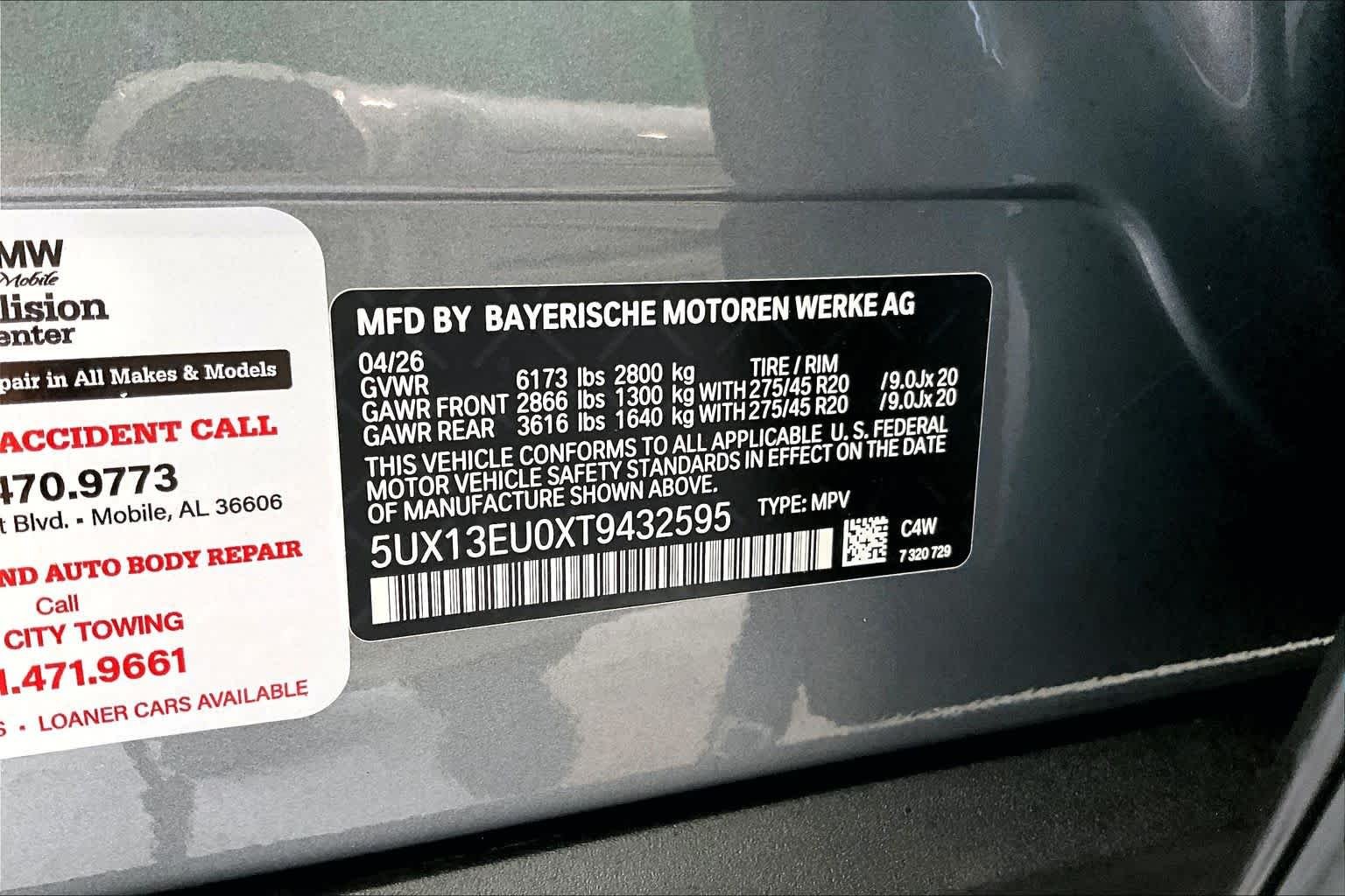Used 2026 Skyscraper Grey Metallic BMW sDrive40i image 35