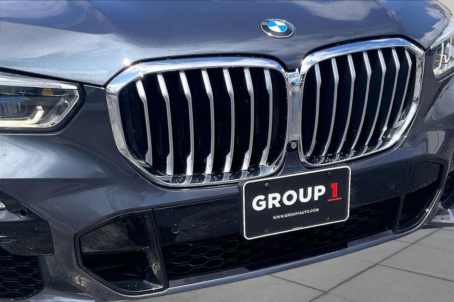 Used 2019 Arctic Gray Metallic BMW xDrive40i image 31