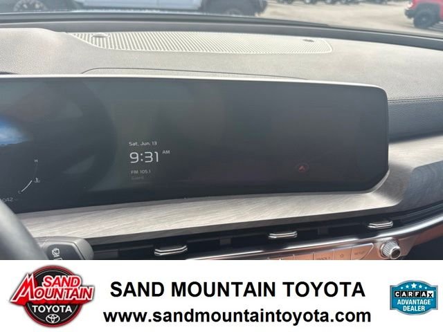 Used 2025 Black Kia SX X-Line image 22