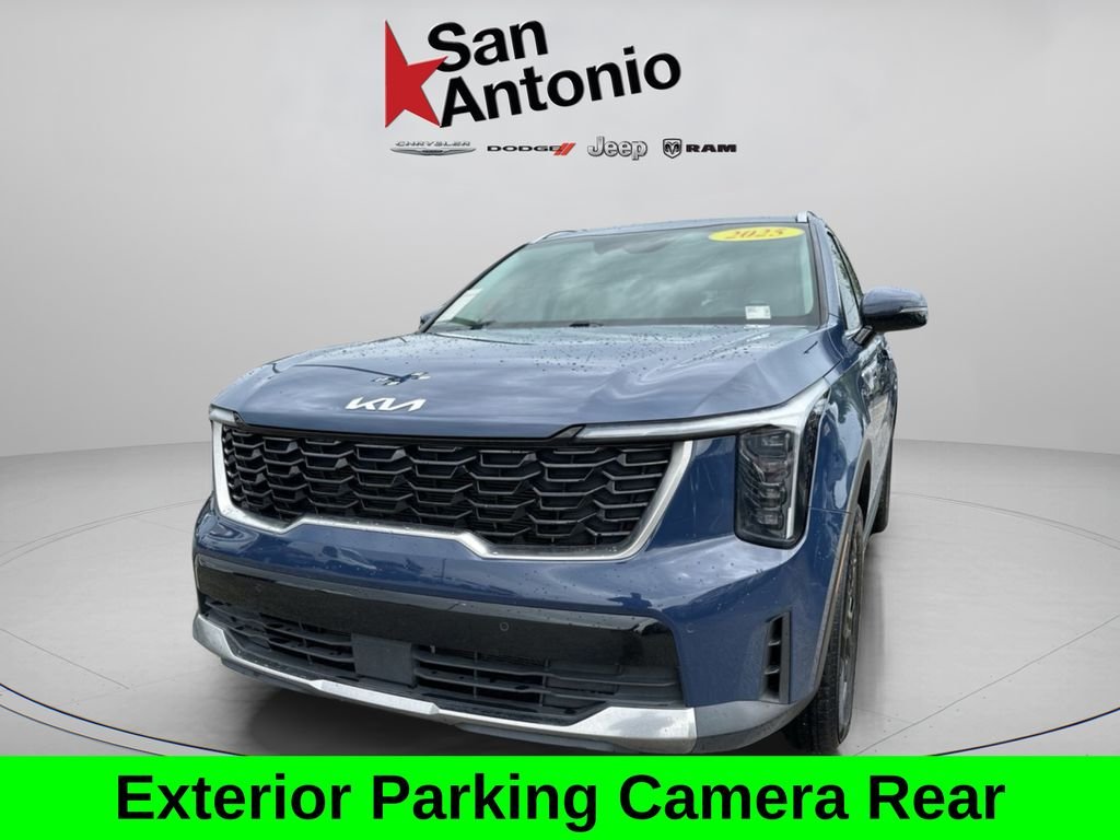 Used 2025 Black Kia S image 6