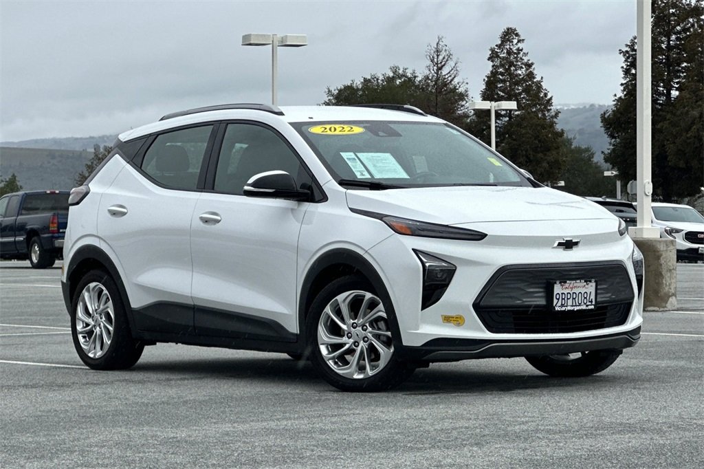 Used 2022 Chevrolet Bolt EUV LT with VIN 1G1FY6S03N4107104 for sale in Morgan Hill, CA