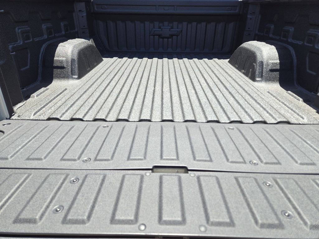 2026 Chevrolet Silverado 1500 ZR2 - Photo 17