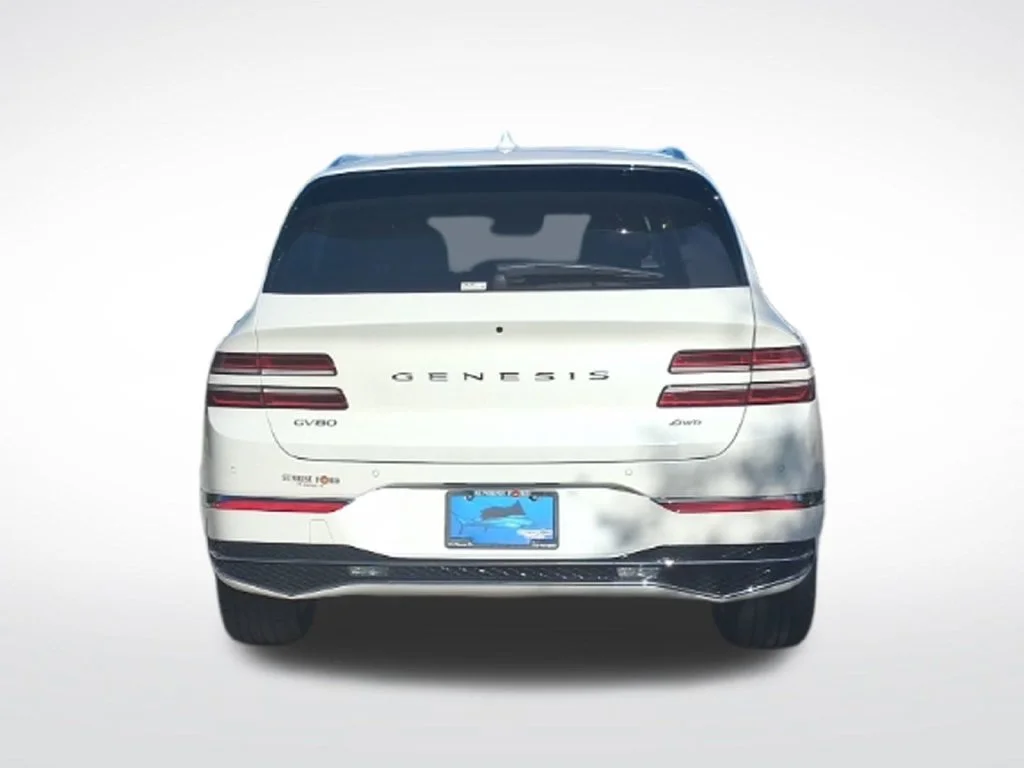 Certified Used 2026 Uyuni White Genesis 2.5T image 7