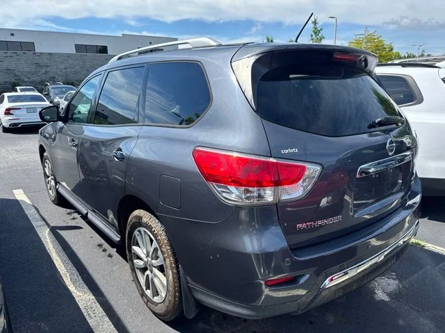 Used 2013 Nissan Pathfinder SV with VIN 5N1AR2MM4DC616772 for sale in Cumming, GA