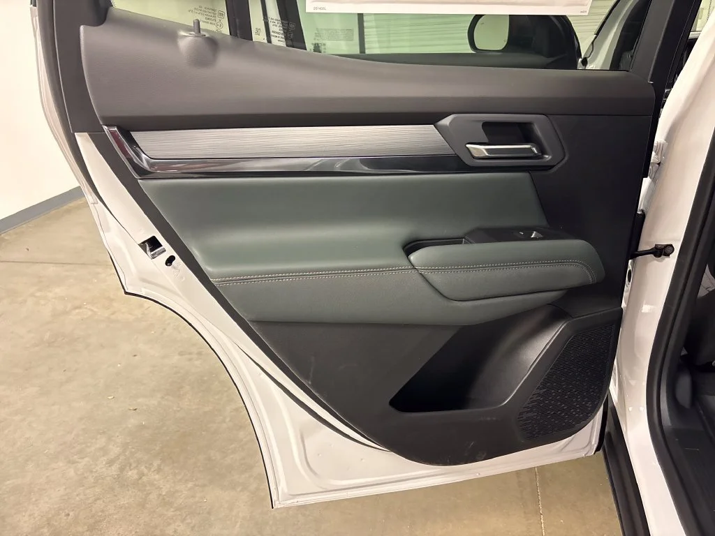 2026 GMC Terrain AT4 - Photo 27