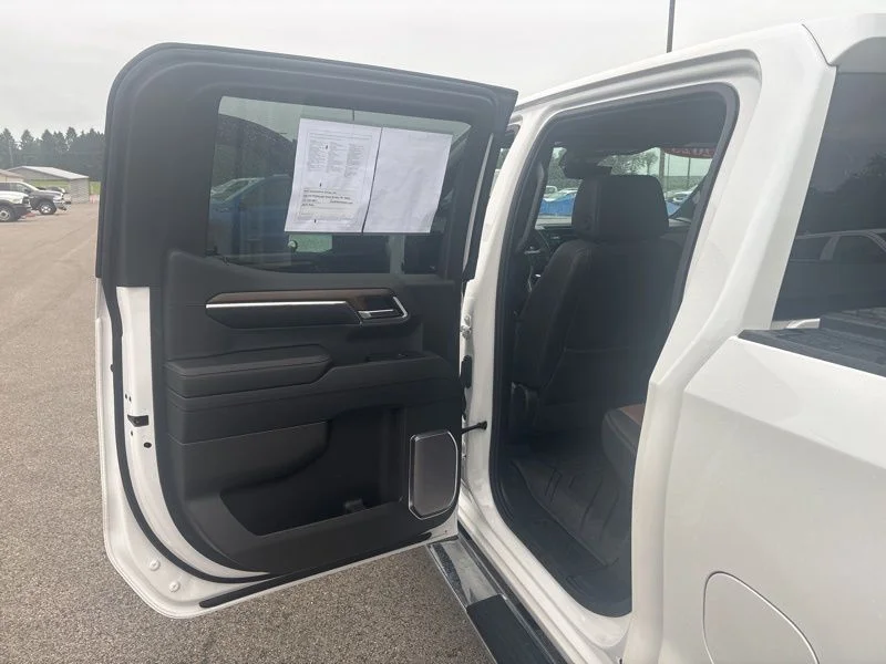 Used 2023 Beige Chevrolet High Country image 18