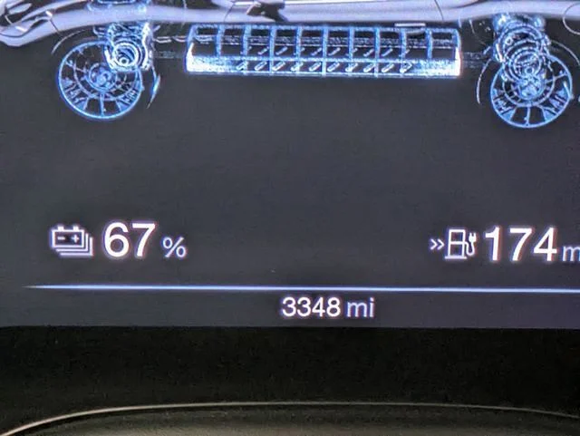 Used 2024 Black Maserati 788 HP 0-60 2.3 240 mile per charge image 19