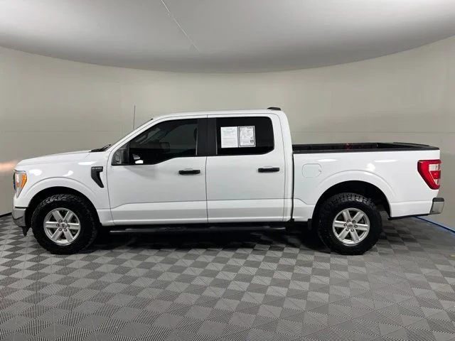 Used 2022 White Ford XL image 4