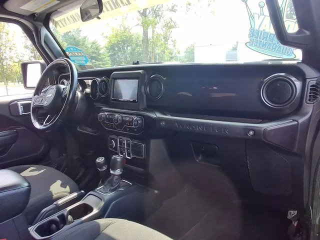 Used 2021 Green Jeep Sport Altitude 4x4 image 73