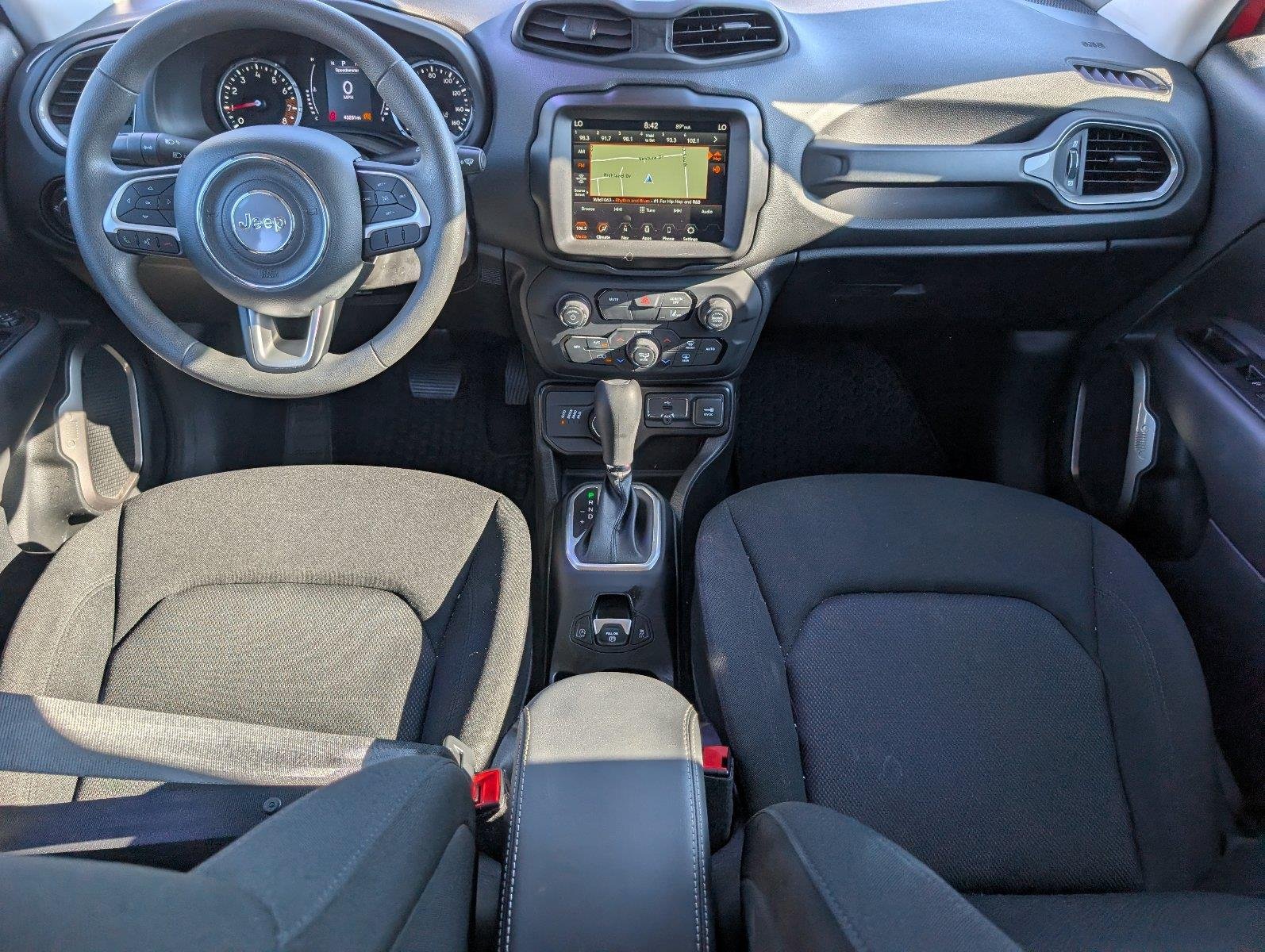Used 2023 Colorado Red Clearcoat Jeep Latitude image 33
