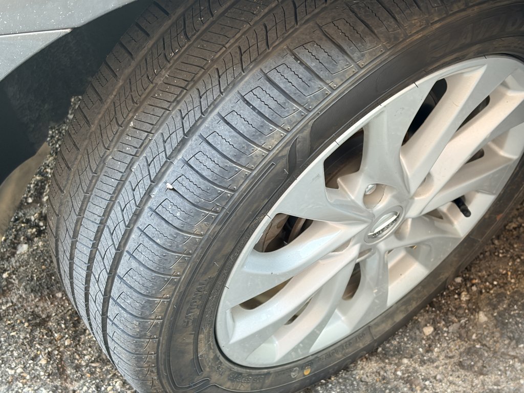 Used 2018 Gun Metallic Nissan SV image 21