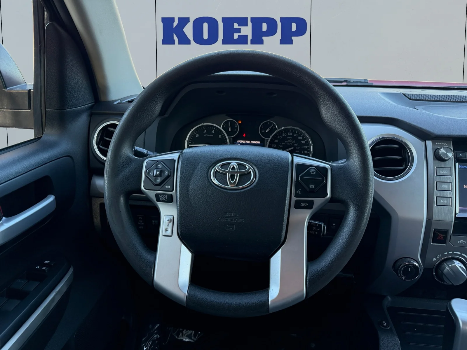 Used 2015 Barcelona Red Metallic Toyota SR5 image 13