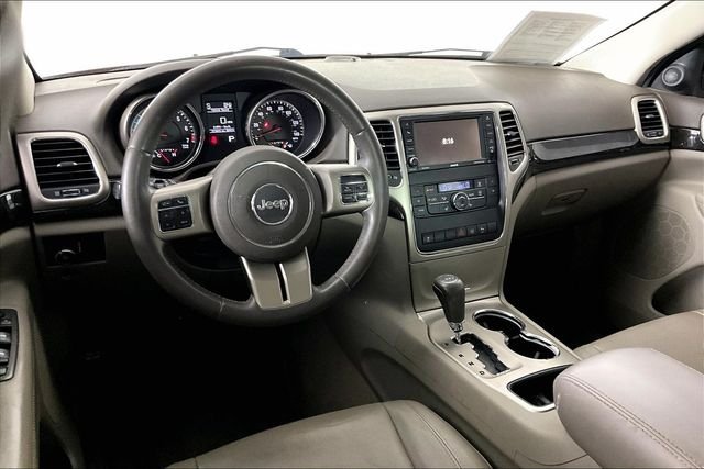 Used 2012 Red Jeep Laredo image 3