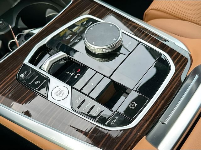 New 2026 Black BMW sDrive40i image 12