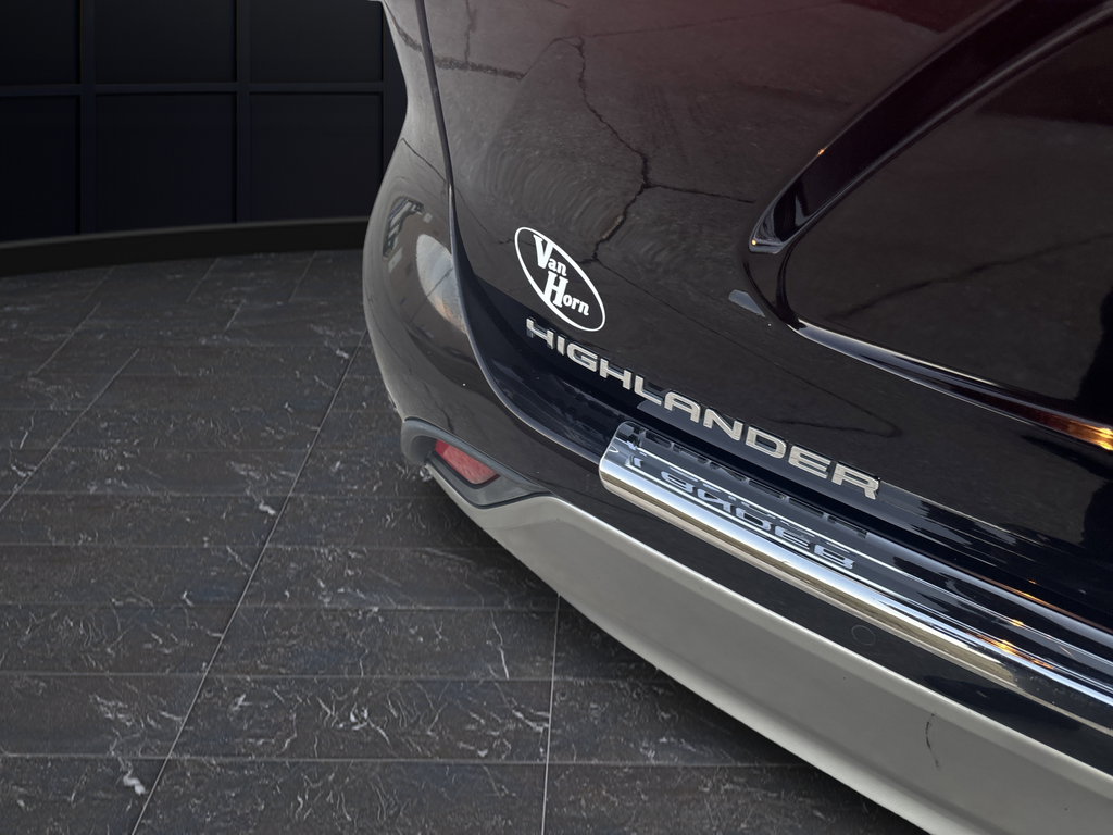 2020 Toyota Highlander Platinum - Photo 36