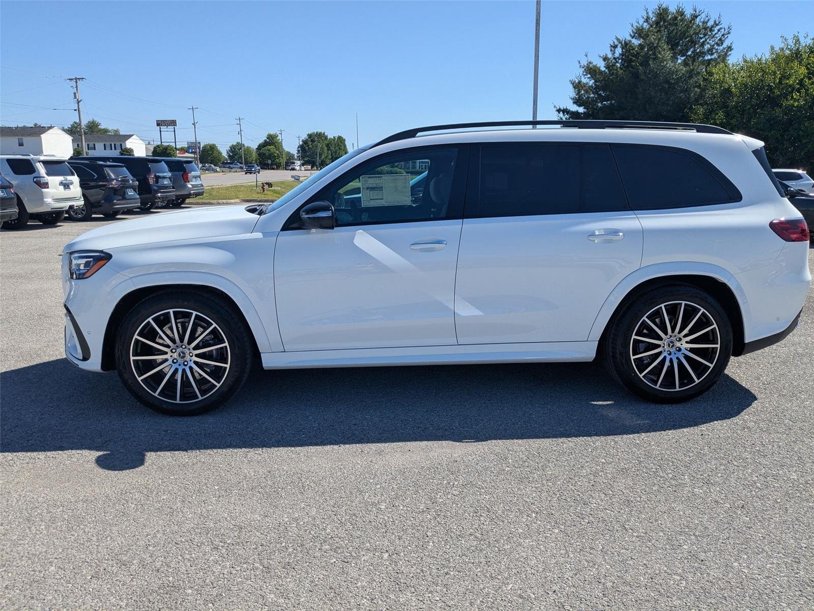 New 2026 Polar White Mercedes-Benz GLS 450 image 8