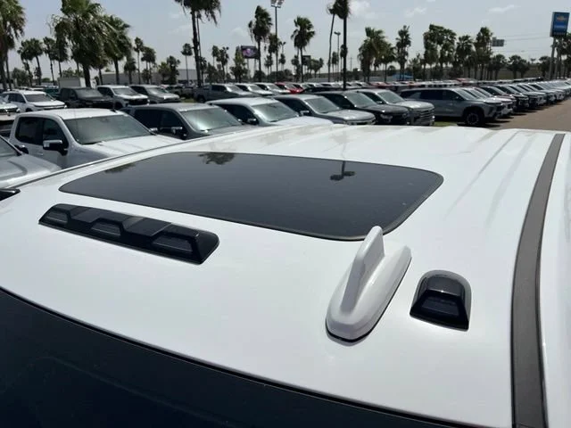 Used 2025 Summit White GMC AT4X image 7